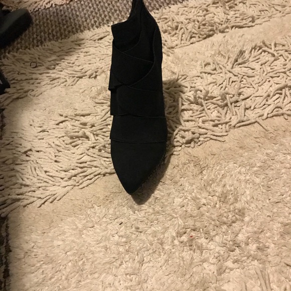 Jessica Simpson boots - Picture 3 of 3